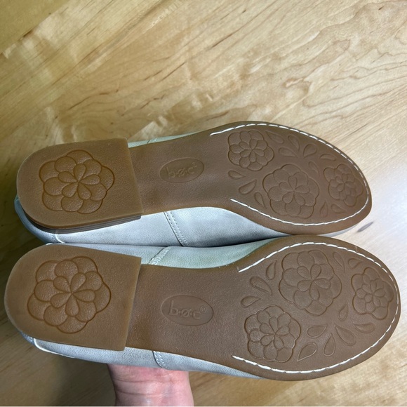 b.o.c. Silver brown slip on shoes size 9.5W - Picture 8 of 8